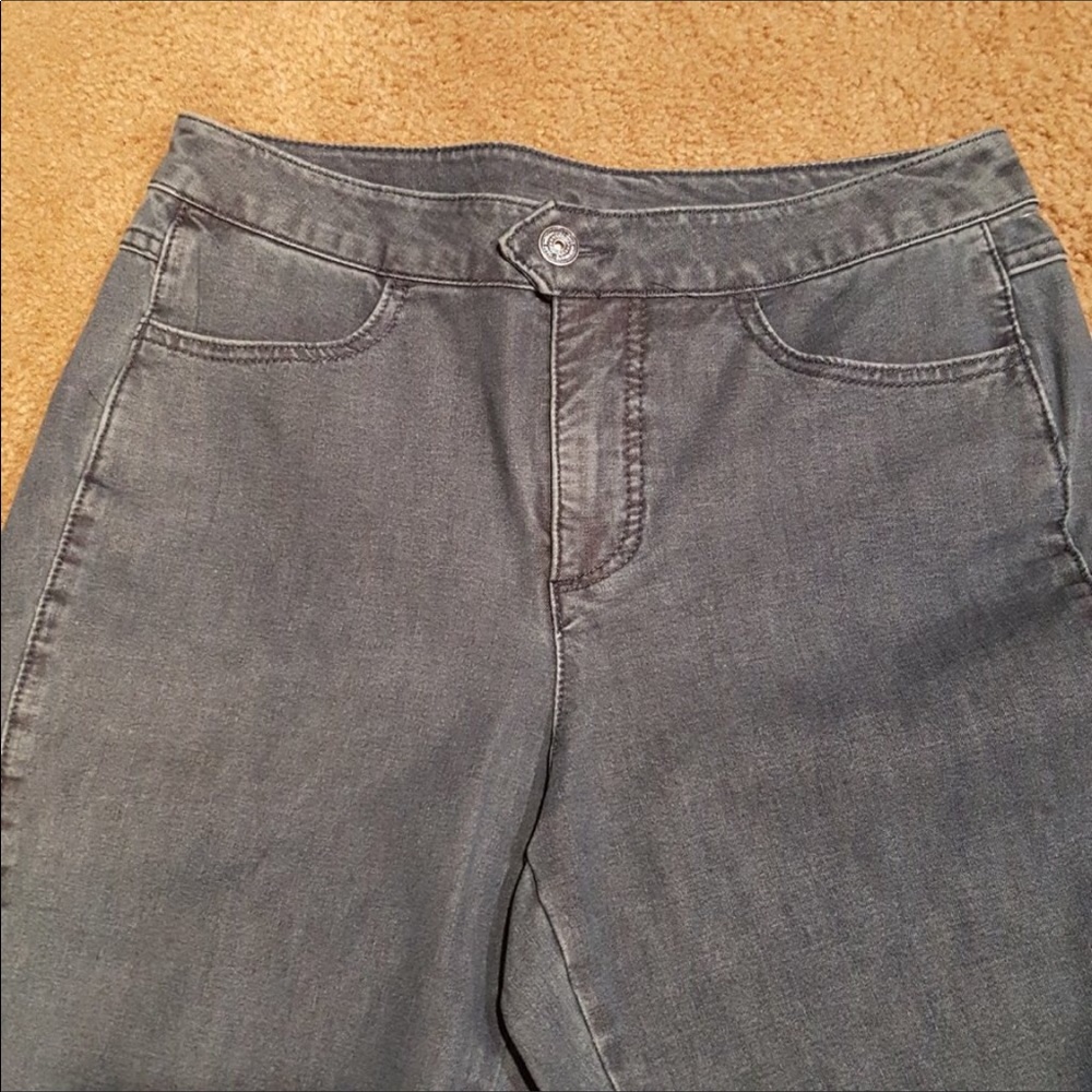 Isaac Mizrahi Capri Jeans